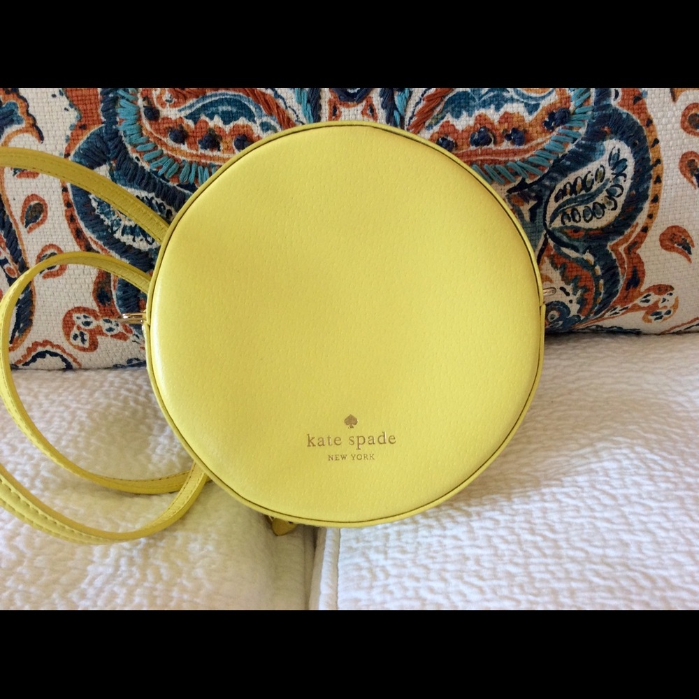 Yellow Lemon Slice Crossbody Bag - Picture 2 of 5
